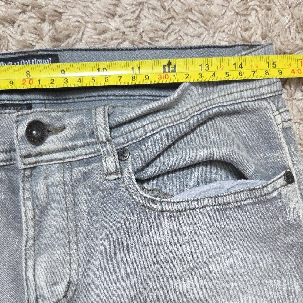 Social Collision Distressed Light Gray Women's Jeans, Stinger Fit, W30/L32 - Picture 3 of 6
